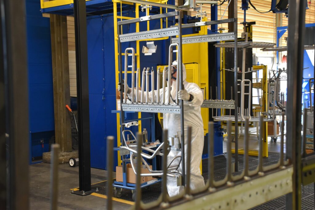 Plume On A Visit L Usine De Production De L Allure Une Trottinette