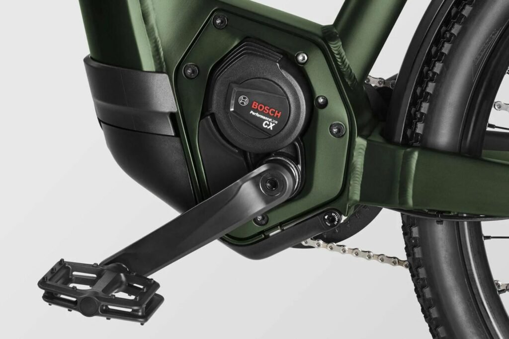 Le moteur Bosch Performance Line CX placé dans le pédalier