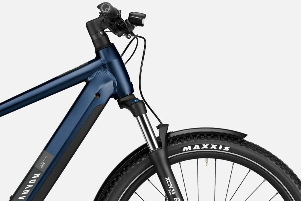 La fourche Suntour XCM34 Coil du Pathlite ON:5 SUV offre 100 mm de débattement