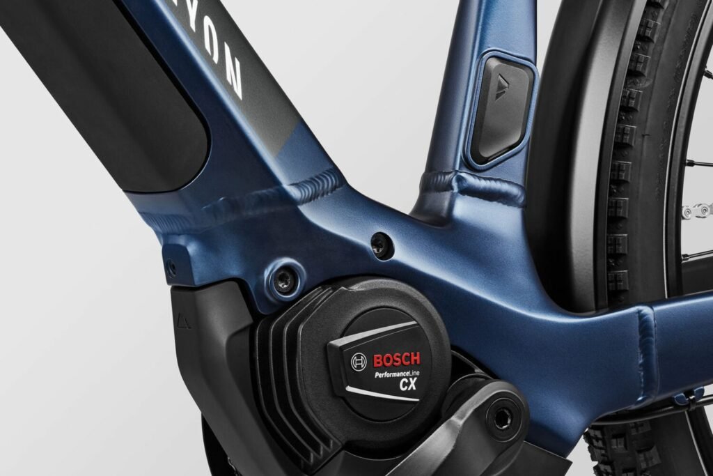 Le moteur BOSCH Performance line du vélo Pathlite:ON 5 SUV développe 85 Nm de couple 