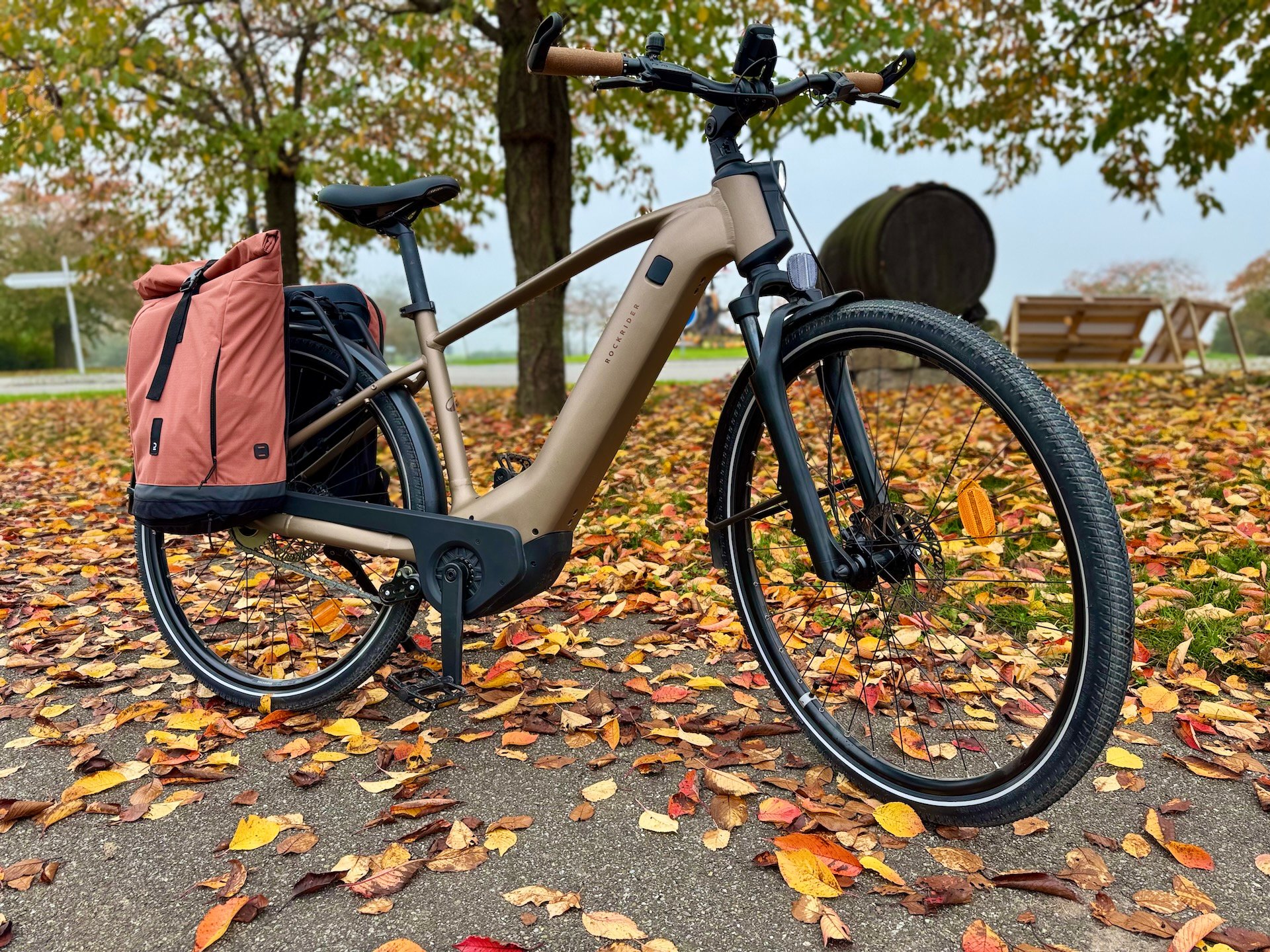 Test Rockrider EACTV 900 Decathlon propose un VTC électrique au moteur bluffant