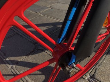 Essai vélo électrique Dott : la liberté sans le confort