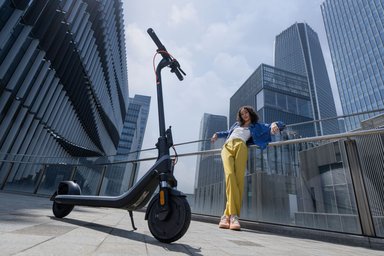 Ninebot E2 Plus II trottinette électrique