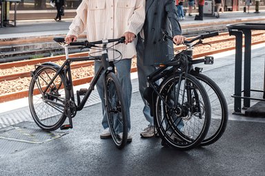 Vélo électrique pliant Bastille E avec moteur intégré et grandes roues 27,5 pouces