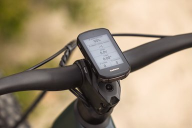 Interface Bosch eBike Systems affichant données en direct sur compteur GPS Garmin Edge