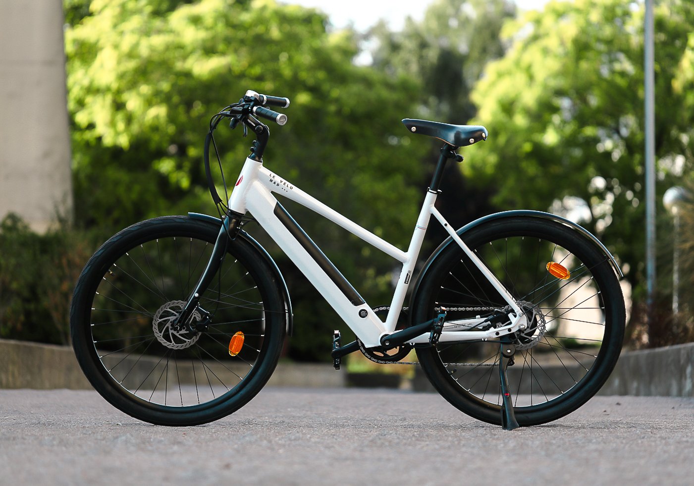Porte-clés Vélo De Course En Métal Argenté - Marque Onwomania, Neuf Avec étiquette, Unisexe