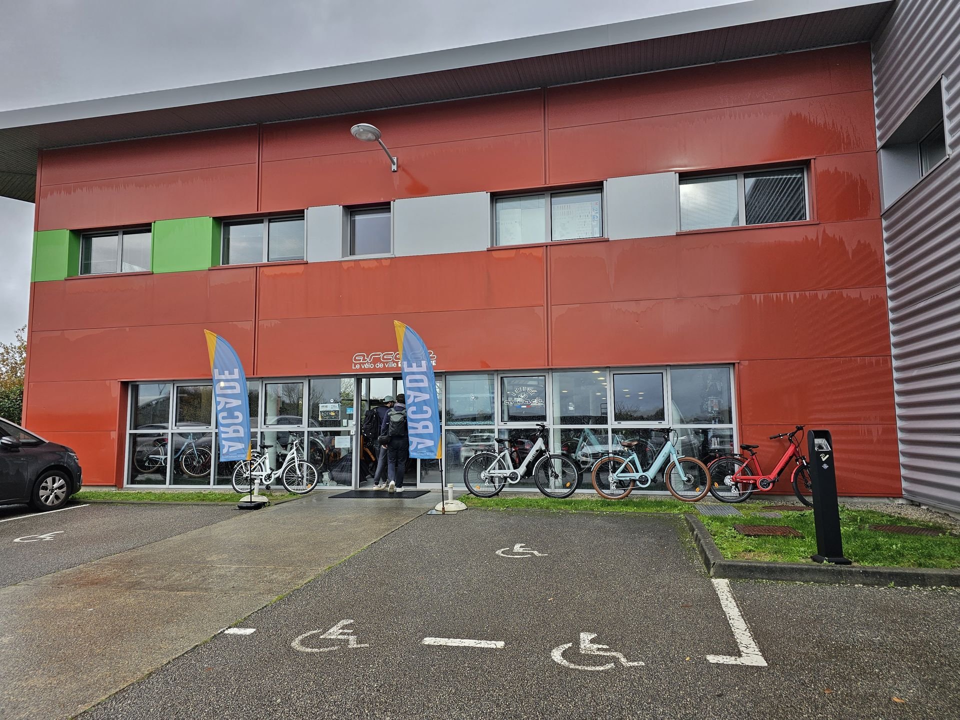 Arcade Cycles usine Roche sur Yon