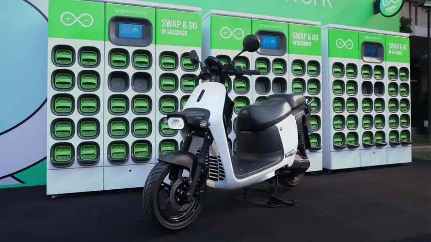 Le gogoro crossover gx250 est un scooter dédié au marché indien