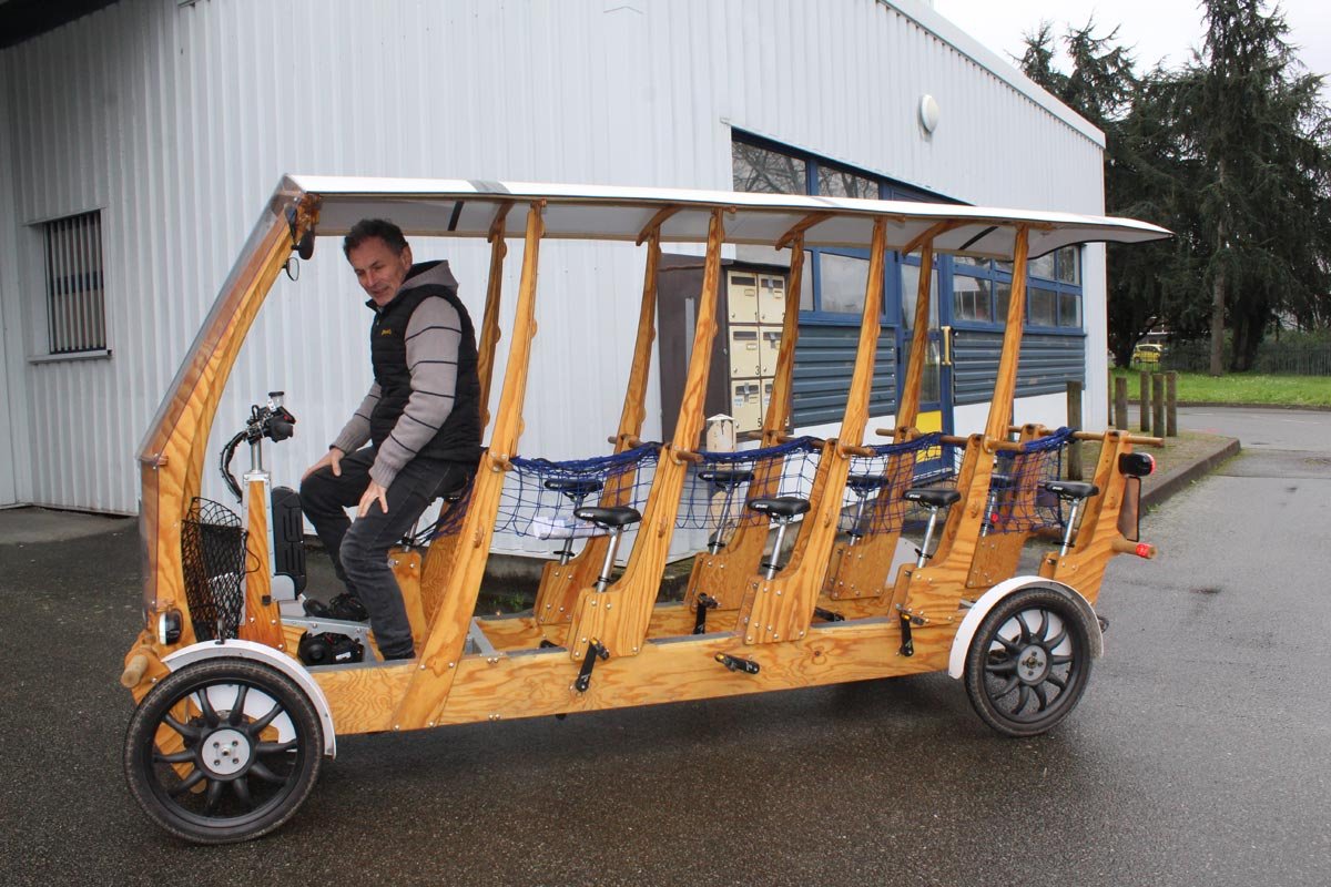 Jean-François Robert dans un Woodybus