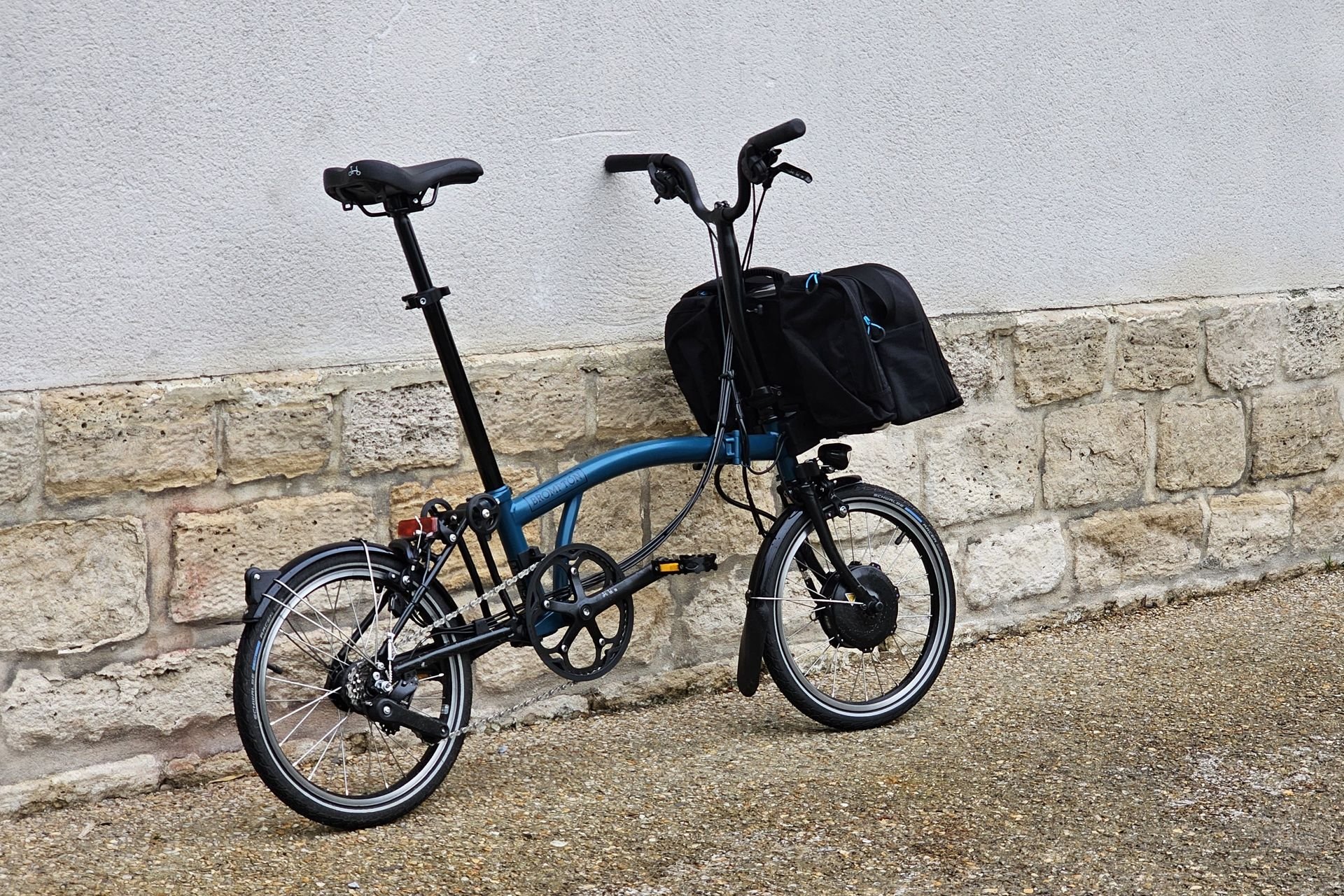 Brompton Electric C Line 12 vitesses VAE pliant