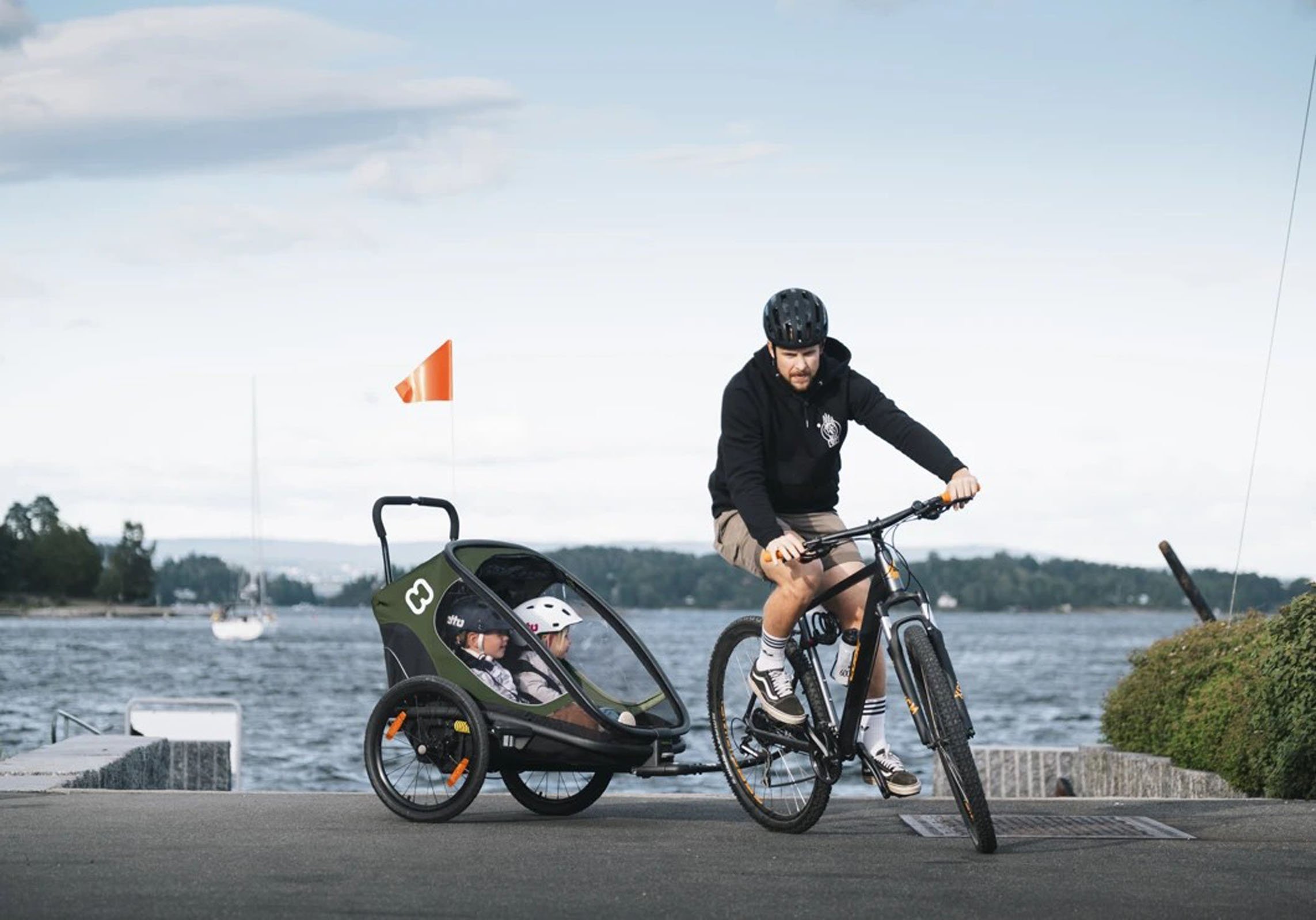 remorque vélo poussette enfant