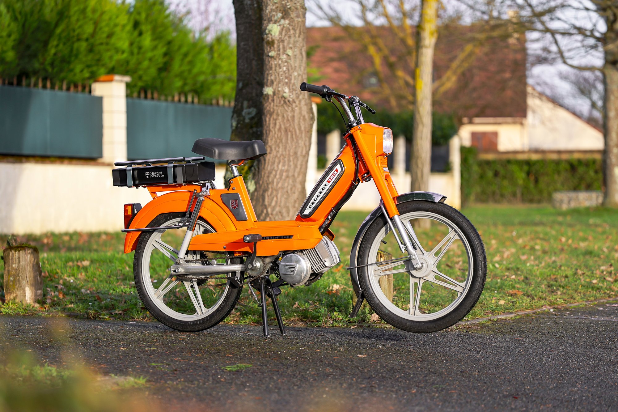 E-Peugeot 103 par NOIL