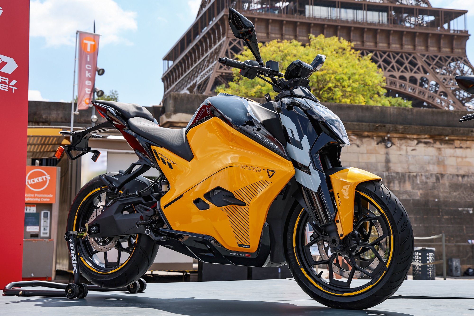 Design de la moto électrique 125