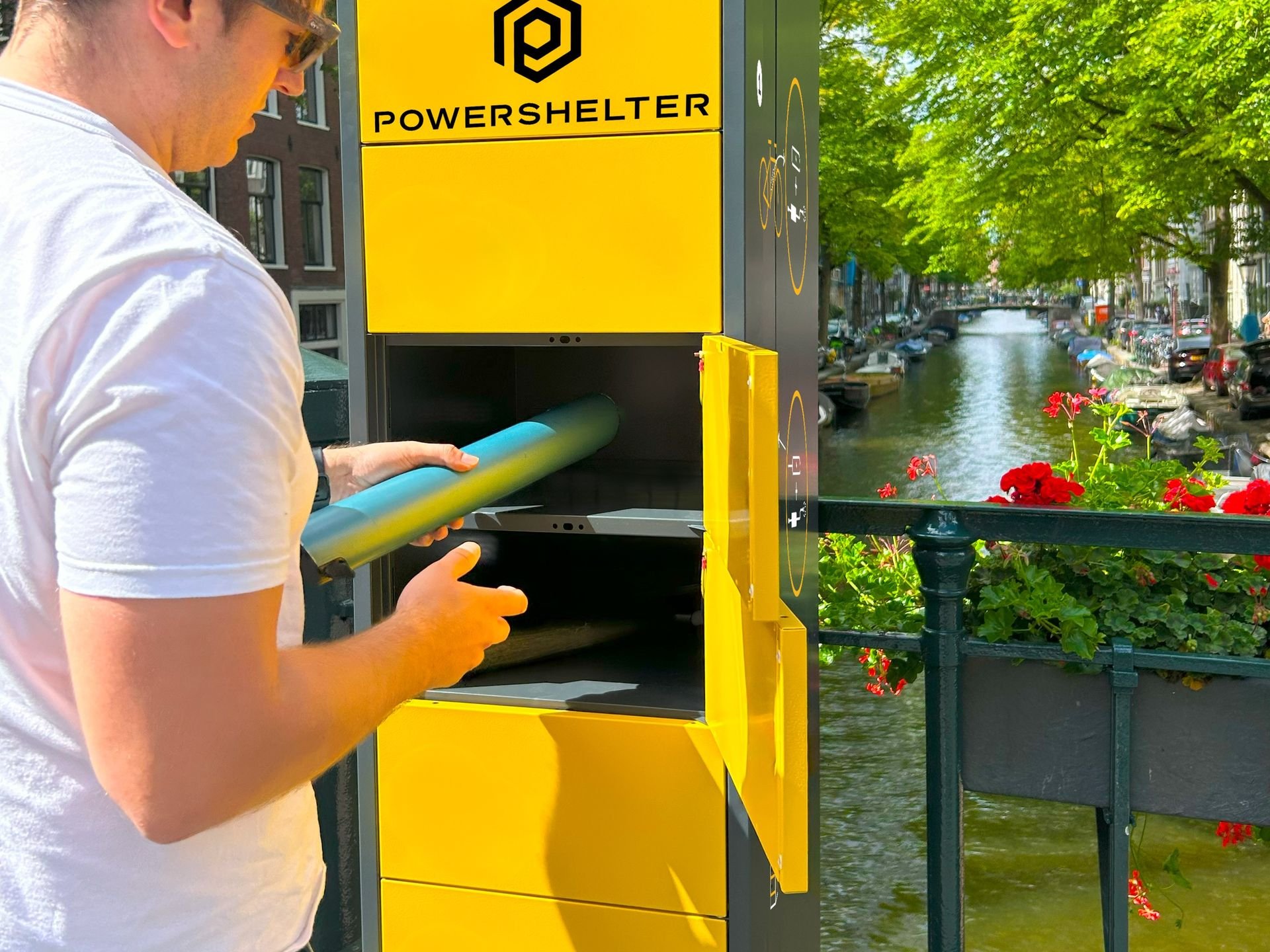 PowerShelter Amsterdam stations recharge batterie vélo