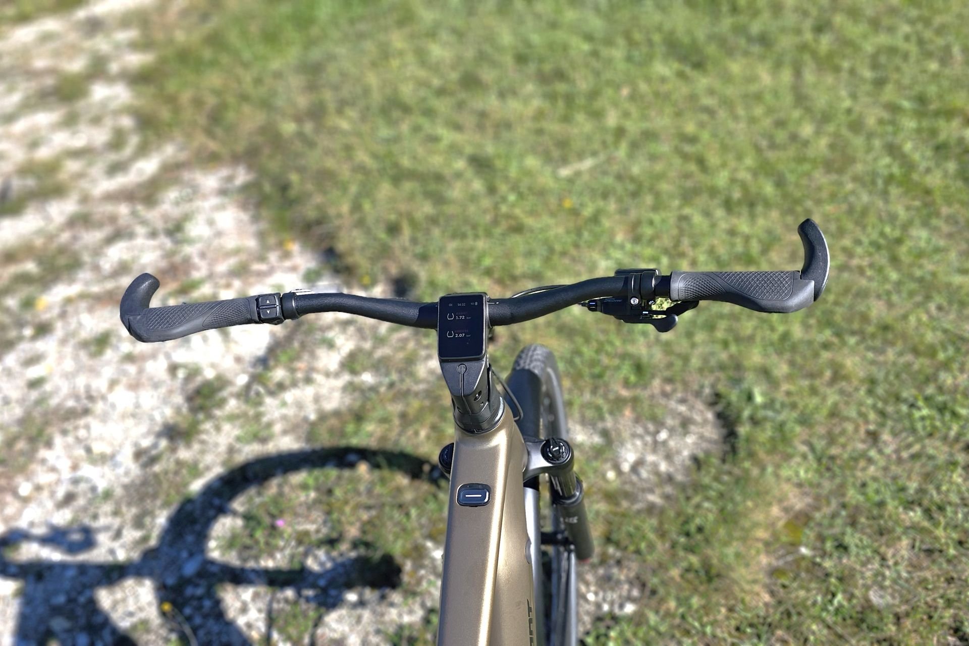 Giant Explore E+ 2025 guidon (2)