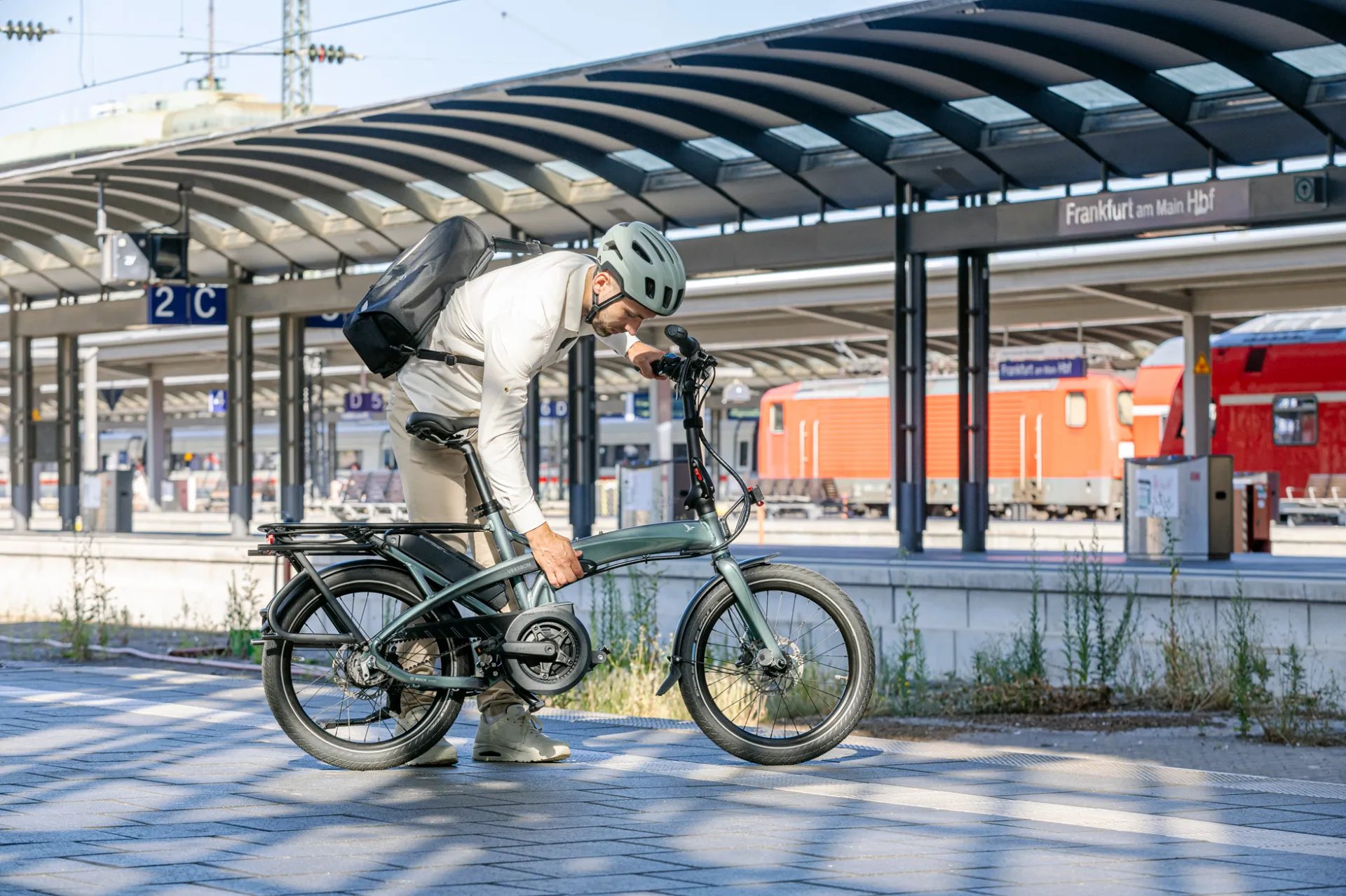 Vélo pliant électrique Tern Vektron 2026 avec moteur Bosch et transmission par courroie