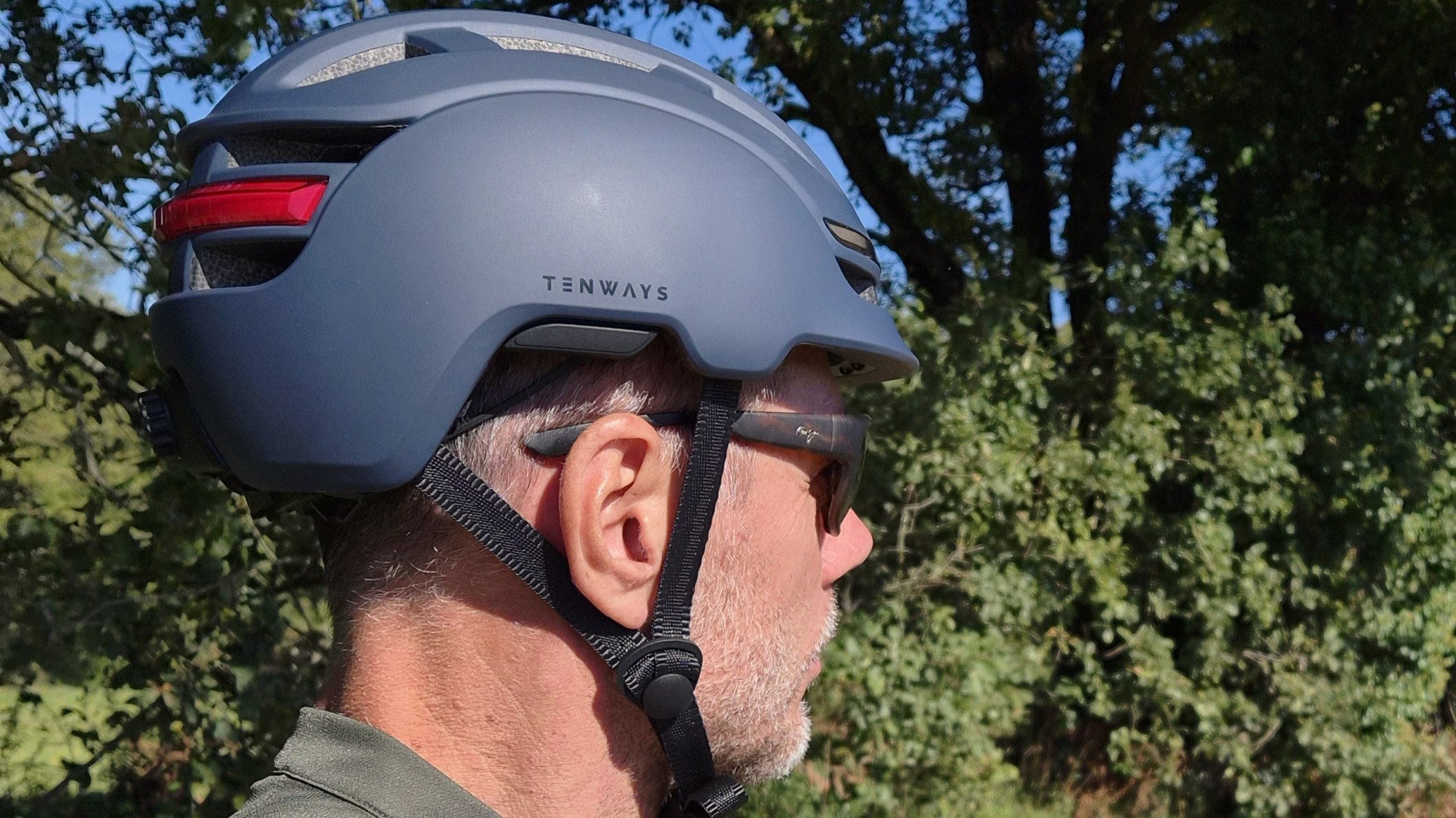 Casque vélo connecté Tenways EH20 avec LED et haut-parleurs Bluetooth
