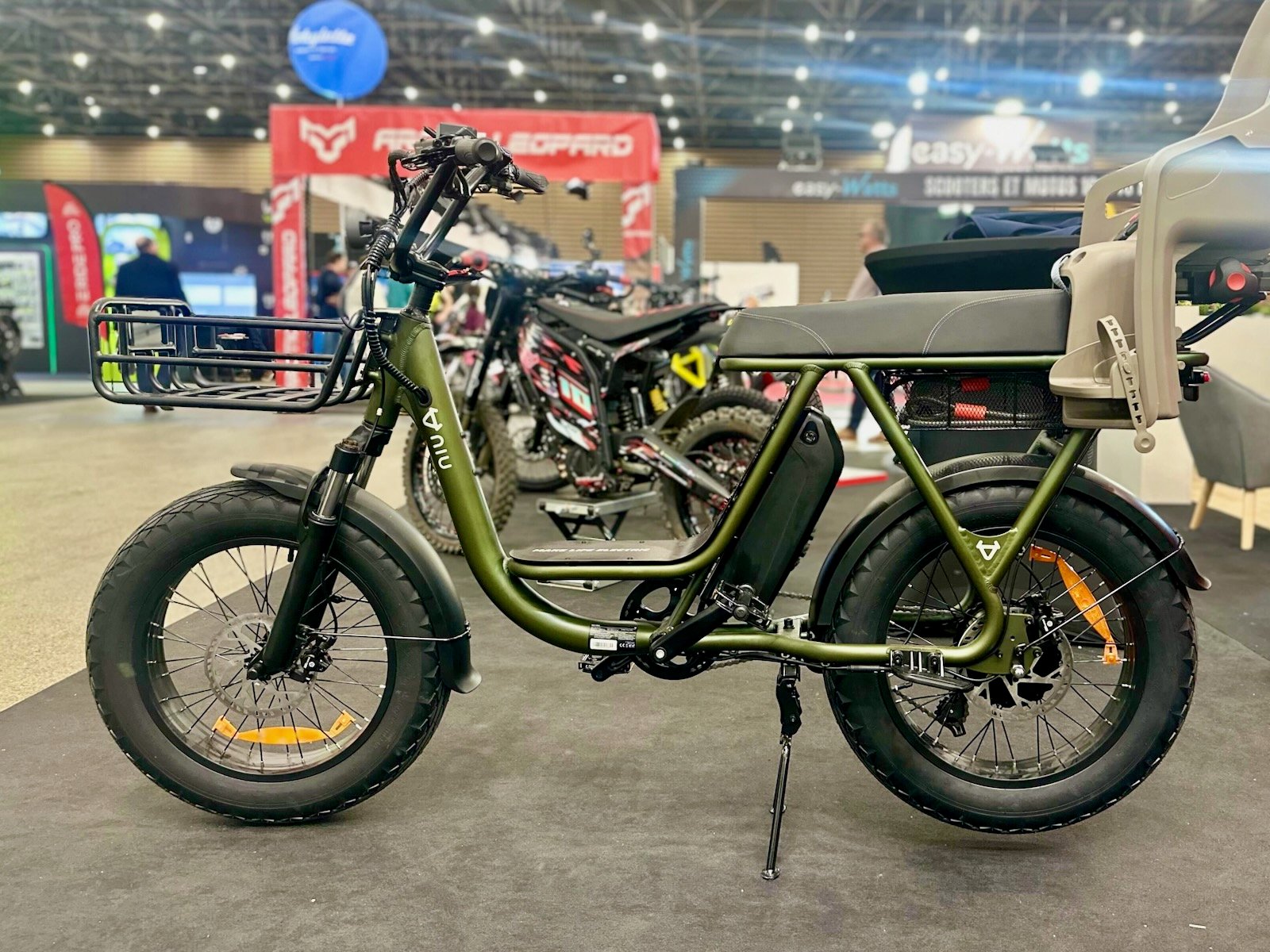 Nouveau fatbike électrique Niu exposé au Salon du 2 Roues à Lyon en 2026