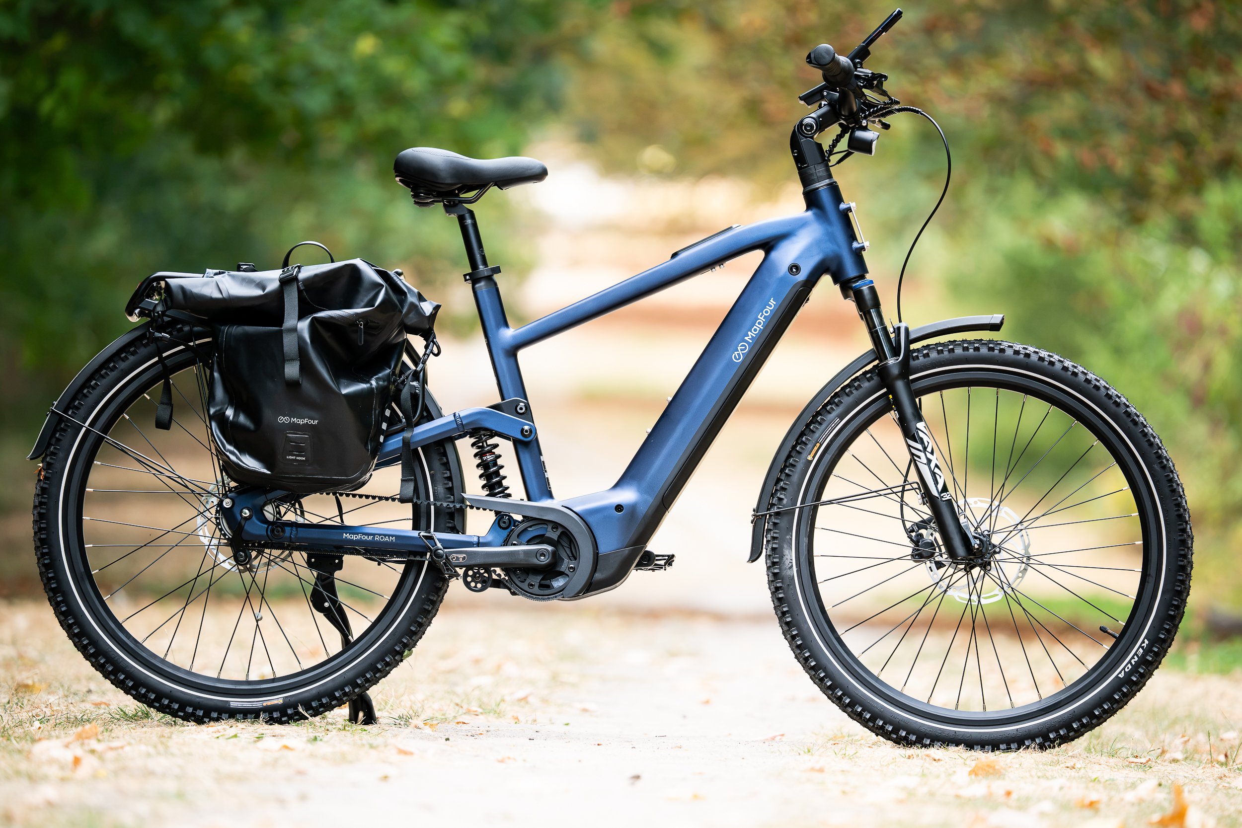 MapFour Roam 2026, vélo électrique tout suspendu avec courroie Michelin et transmission Shimano Nexus 5