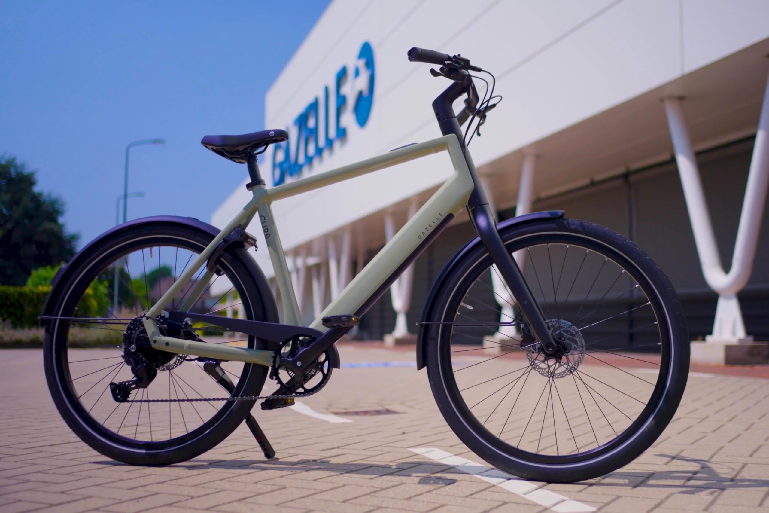 Gazelle Curb T9 pistache vélo ville électrique