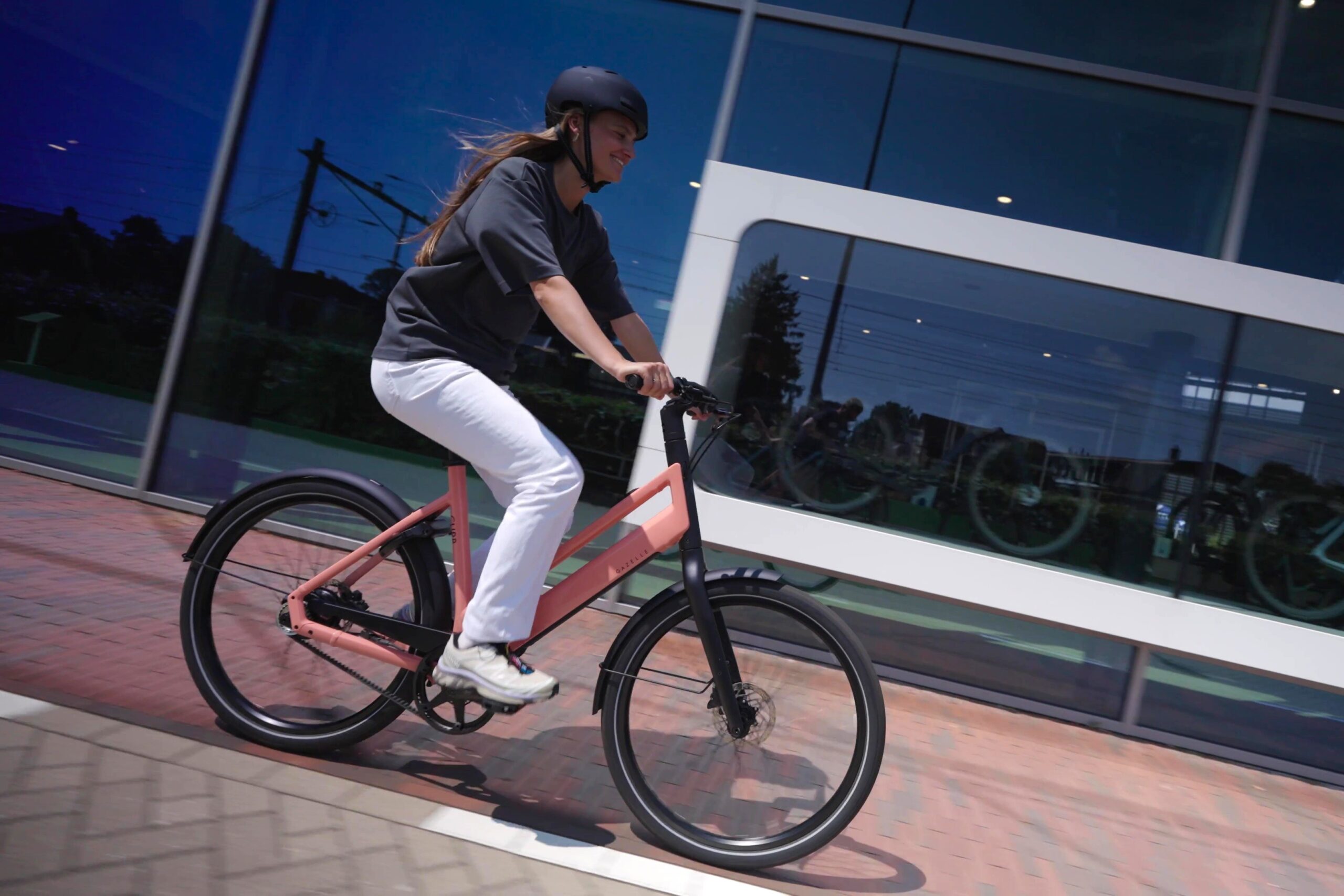 Gazelle Curb vélo ville électrique 2027