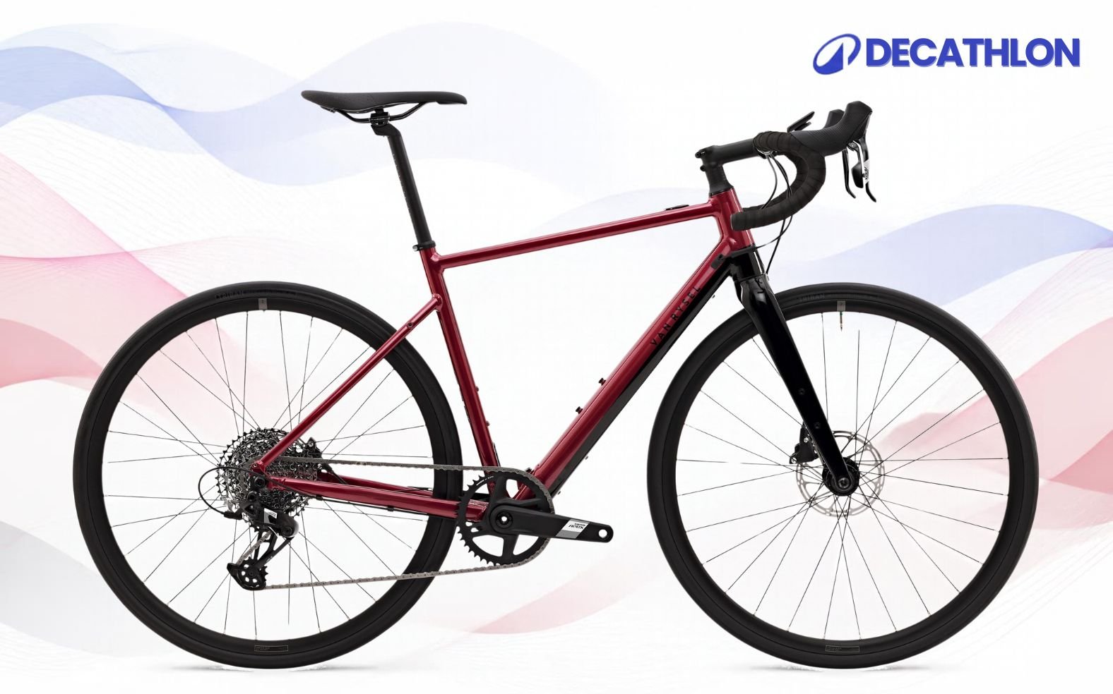 Vélo de route électrique Decathlon Van Rysel E-EDR AF rouge de profil, transmission SRAM Apex 1x12 et moteur-roue Mahle X35