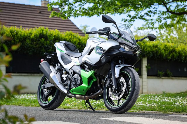 Kawasaki Ninja 7 Hybrid