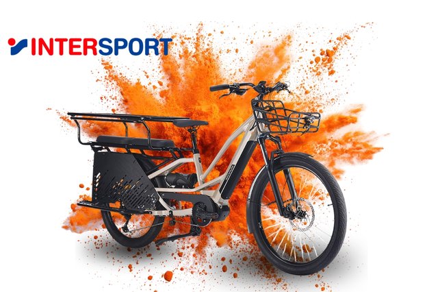 Velo cargo electrique Nakamura Crossover Longtail beige avec porte-bagages arriere rallonge