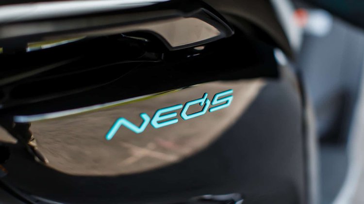 Détails bleus pour le Yamaha Neo's