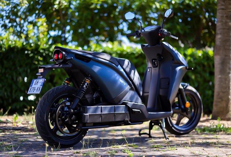 Un scooter électrique valorisant