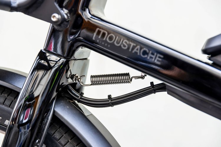 Moustache Lundi 20.3 Dual