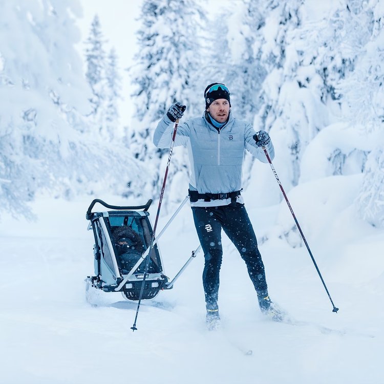 thule chariot remorque enfant ski