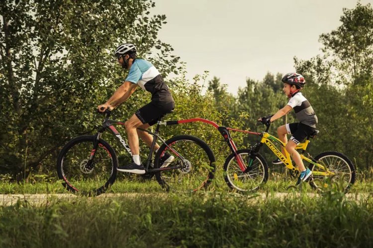 barre de remorquage vélo enfant