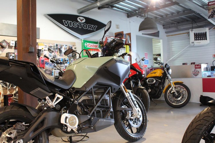 Chez Breizh Riders, des motos Indian et Zero Motorcycles