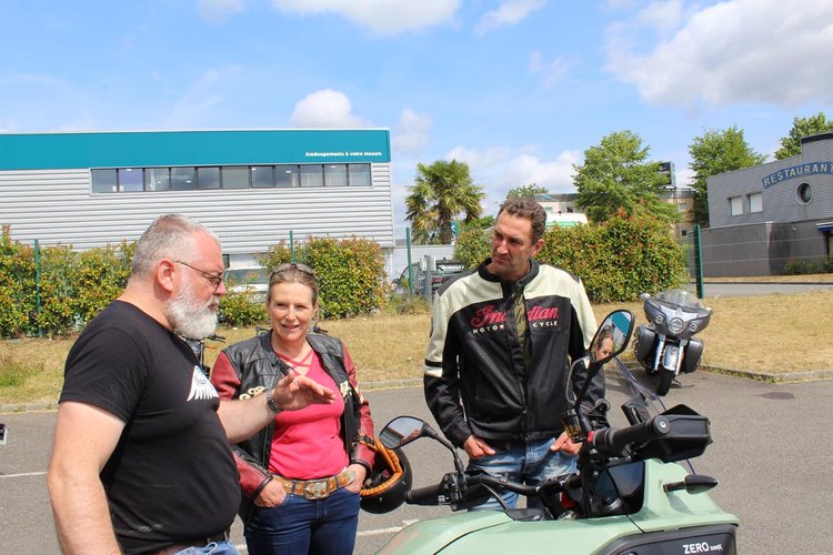 David Pillonetto de Breizh Riders avec Léonie et Cédric