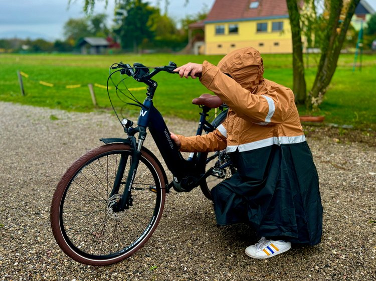 DECATHLON BTWIN PONCHO PLUIE VISIBILITE NUIT VELO VILLE 540