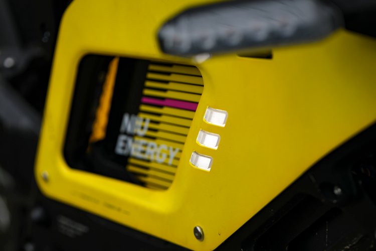 Éclairage LED latéral de la motocross électrique