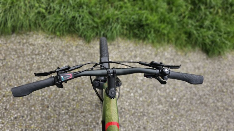 Test Lapierre e-Explorer 4.5 guidon