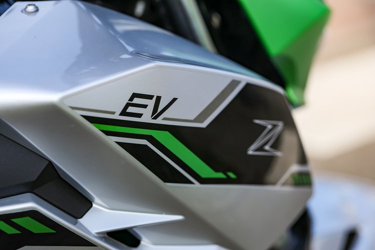 Des finitions soignées pour la Kawasaki Z e-1