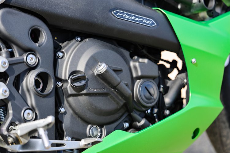 Consommation et autonomie de la Kawasaki Ninja 7 Hybrid