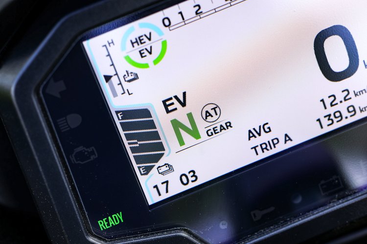 Le mode EV exploite les 4 premiers rapports de boîte