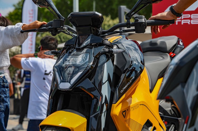 Design de la moto électrique 125