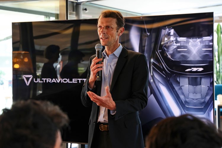 Lancement de l'Ultraviolette F77 SuperStreet à Paris