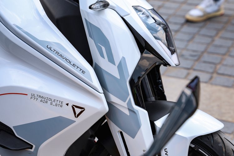 Design de la moto électrique 125