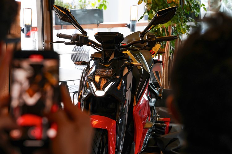 Lancement de l'Ultraviolette F77 SueprStreet à Paris