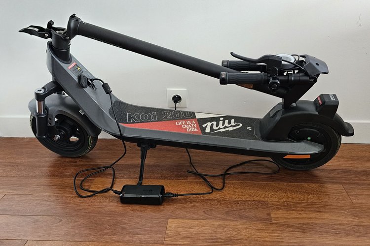 Niu KQi 200F recharge batterie