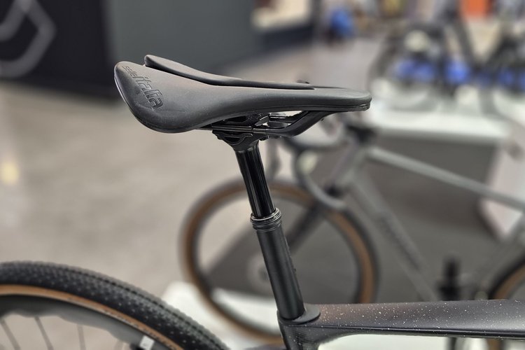 Raymon Norza Ultra 700 2026 selle