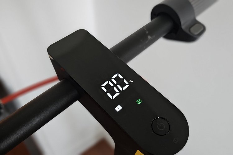 Xiaomi Electric Scooter 5 recharge écran