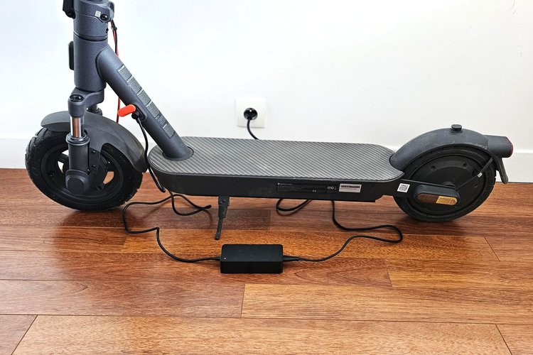 Xiaomi Electric Scooter 5 recharge