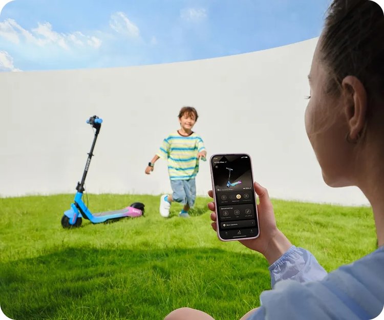 Trottinette électrique enfant Navee K100 Max colorée avec guidon réglable